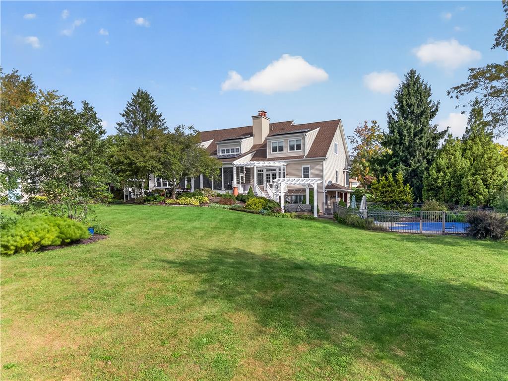 2205 ROWLAND RD — photo 3