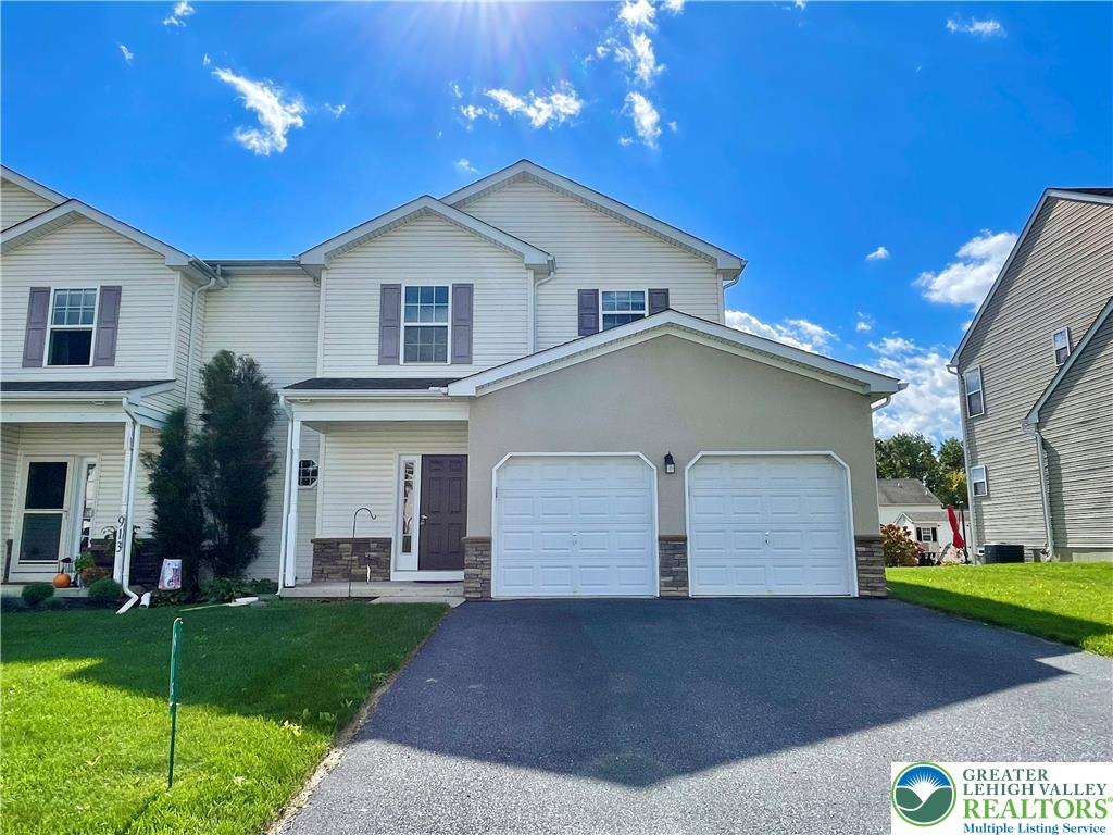 915 Graystone Circle — photo