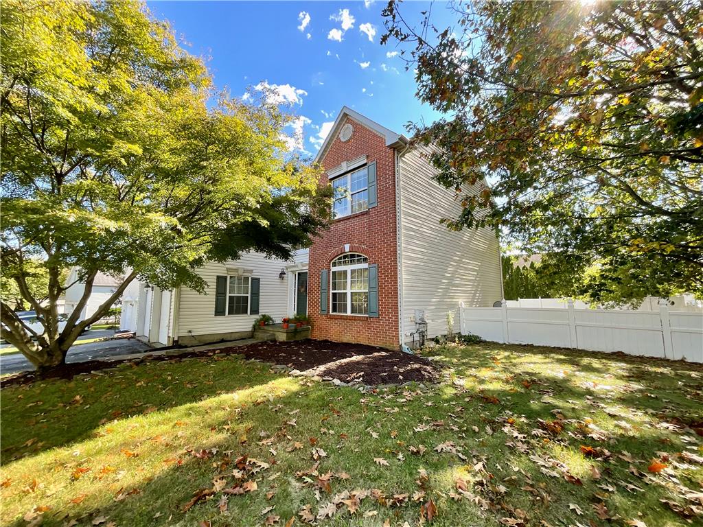 6716 Iroquois Trail — photo