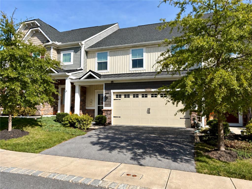 2428 Raya Way — photo