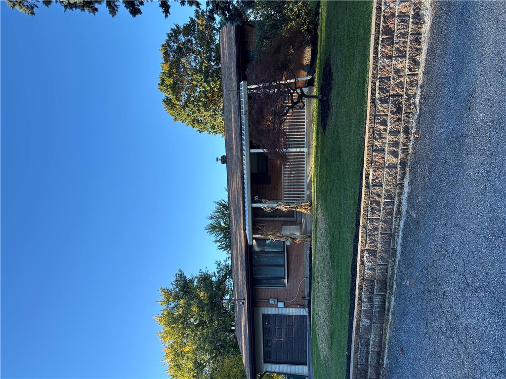 775 Fetters Lane — photo