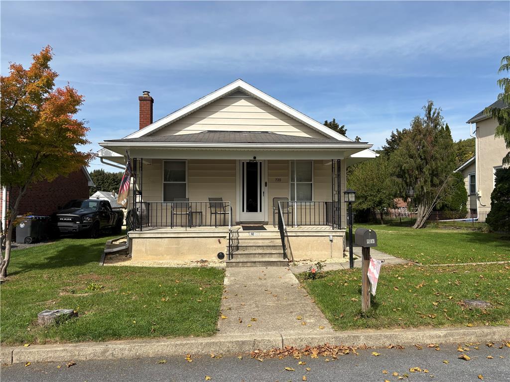 735 East Lexington Street — photo