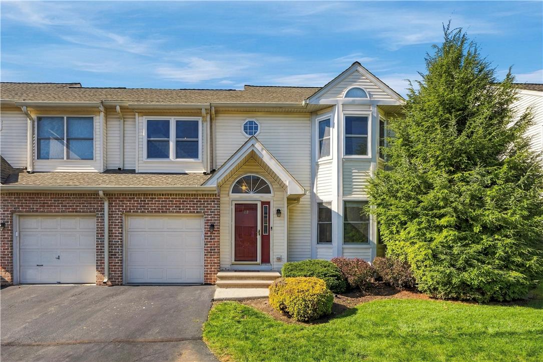 212 Ridings Circle — photo