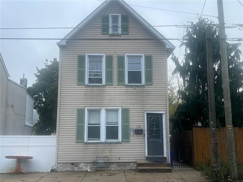 718 West Berwick Street — photo