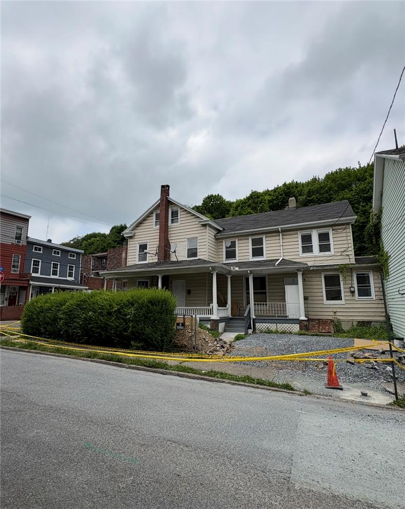 29 East Nescopec Street — photo