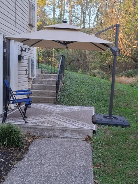 Home in Whitehall Twp, PA 18052 — photo 3