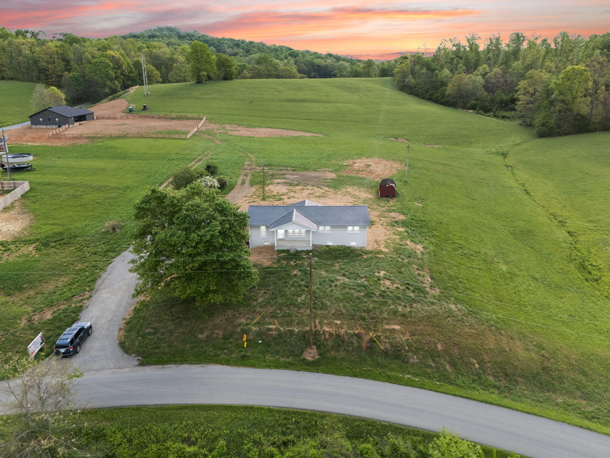 827 Pine Hill Brock Road — photo