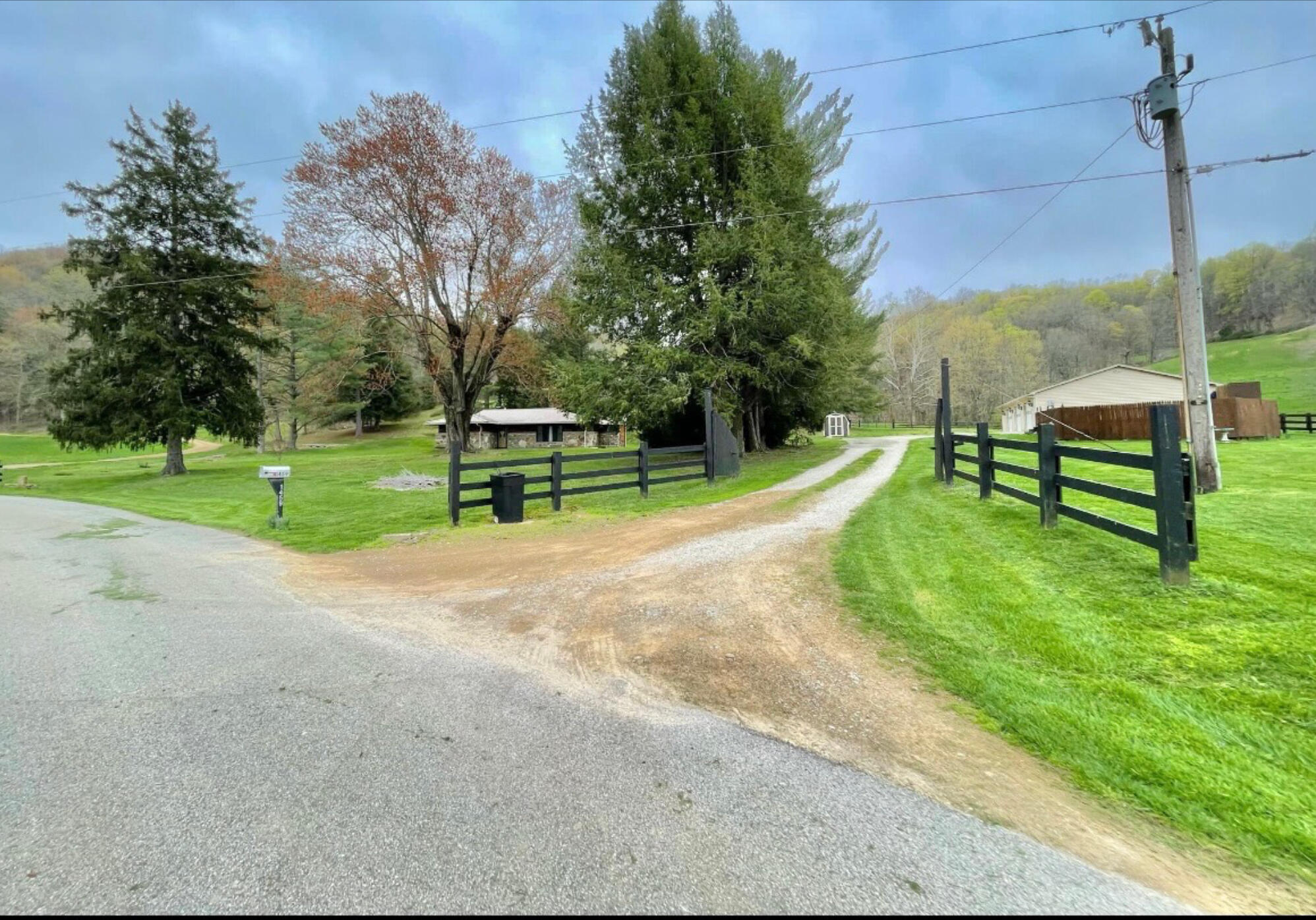 1459 Buck Lick Road — photo