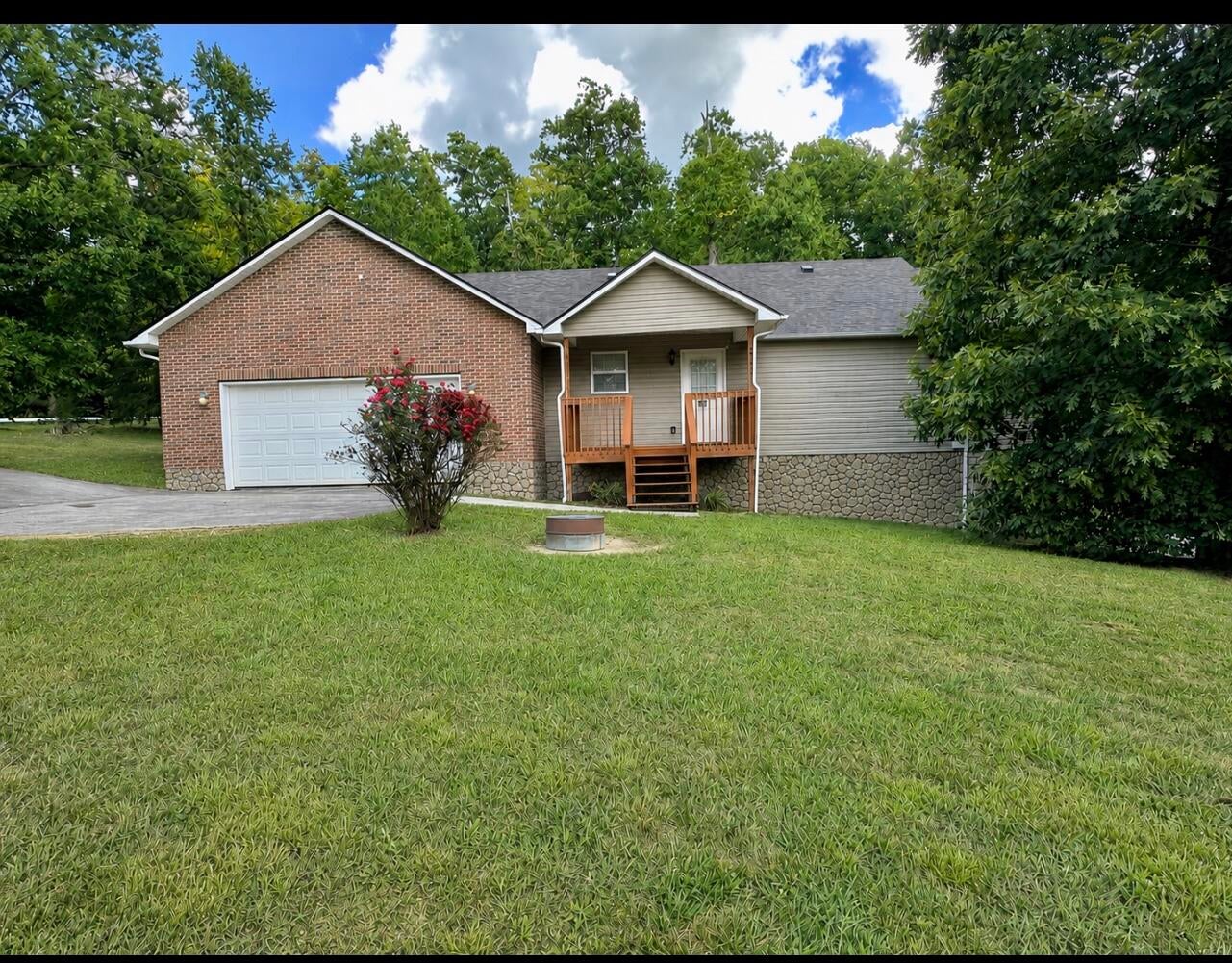 403 Aspen Drive — photo