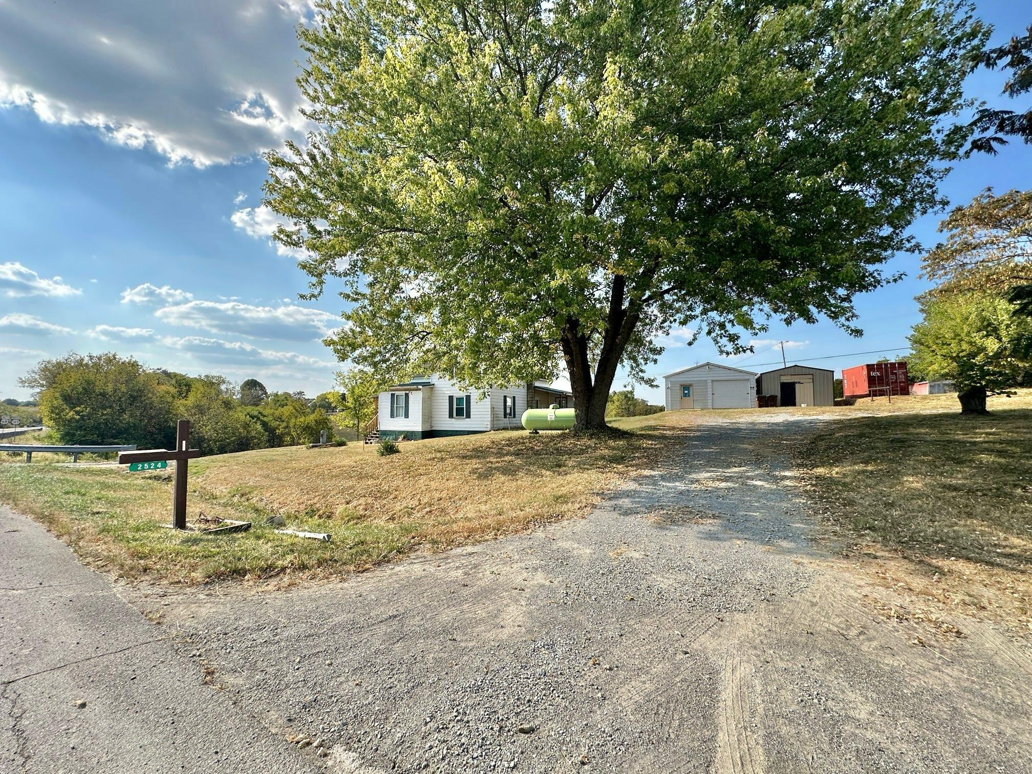 2524 US 68 — photo
