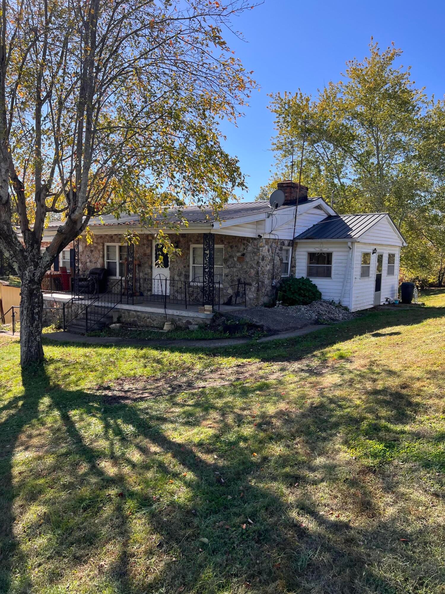10 Beech Fork Road — photo