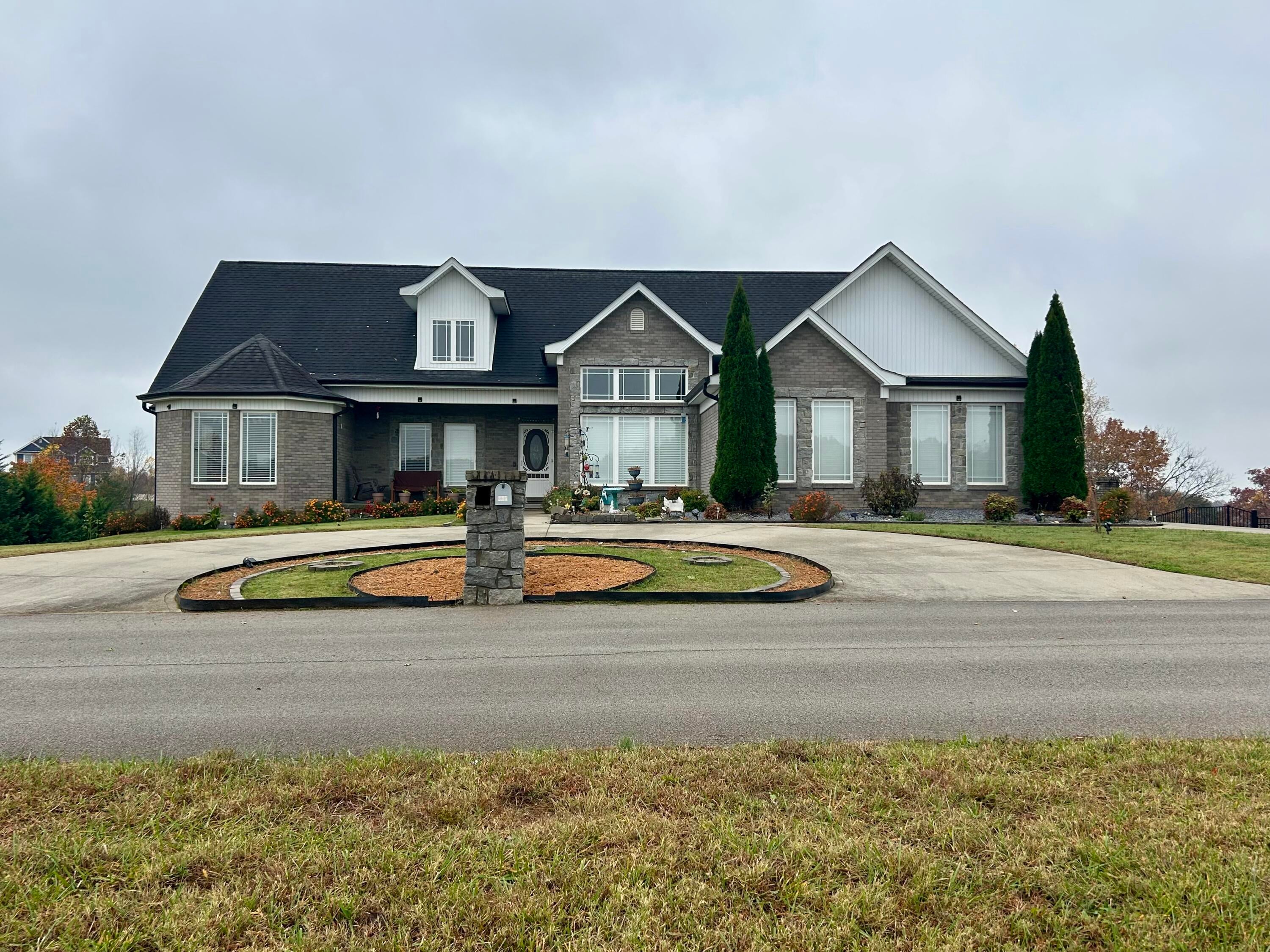 335 Natures Valley Drive — photo