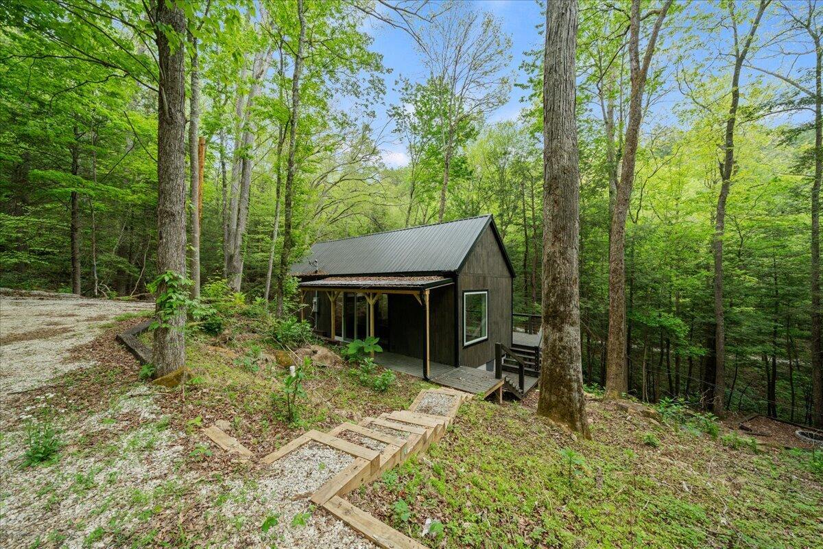 507 Cave Hollow Road — photo