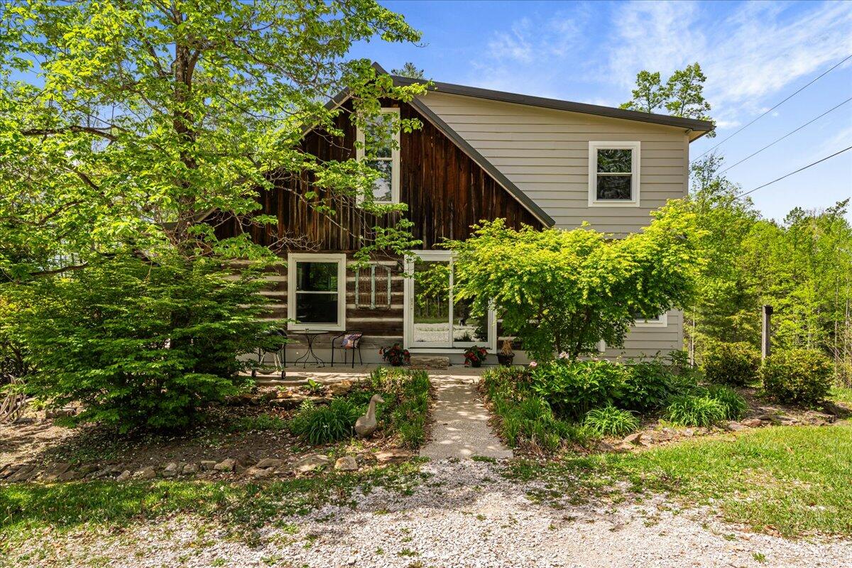 1516 Hobbs Road — photo