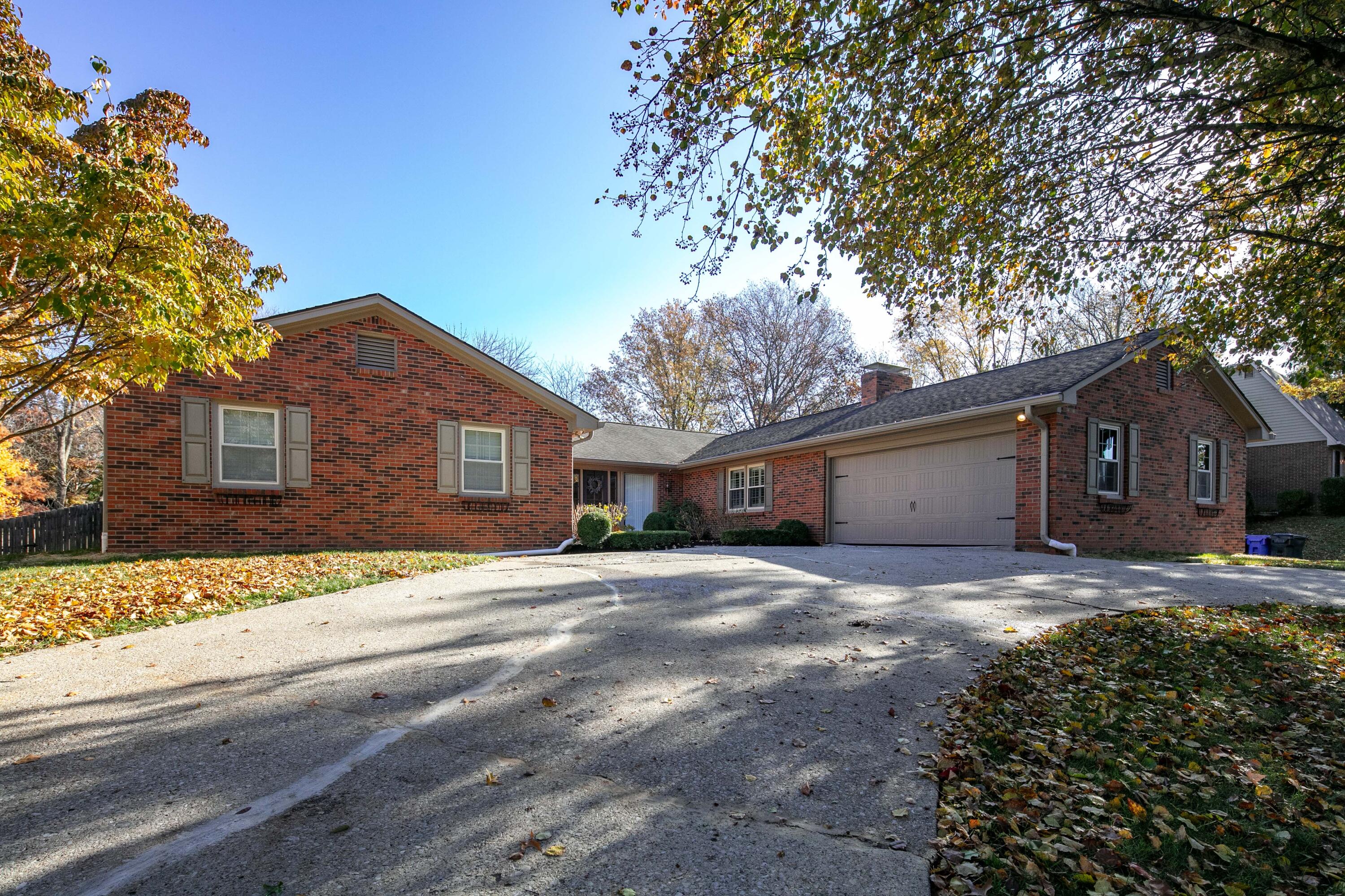 2051 Bridgeport Drive — photo