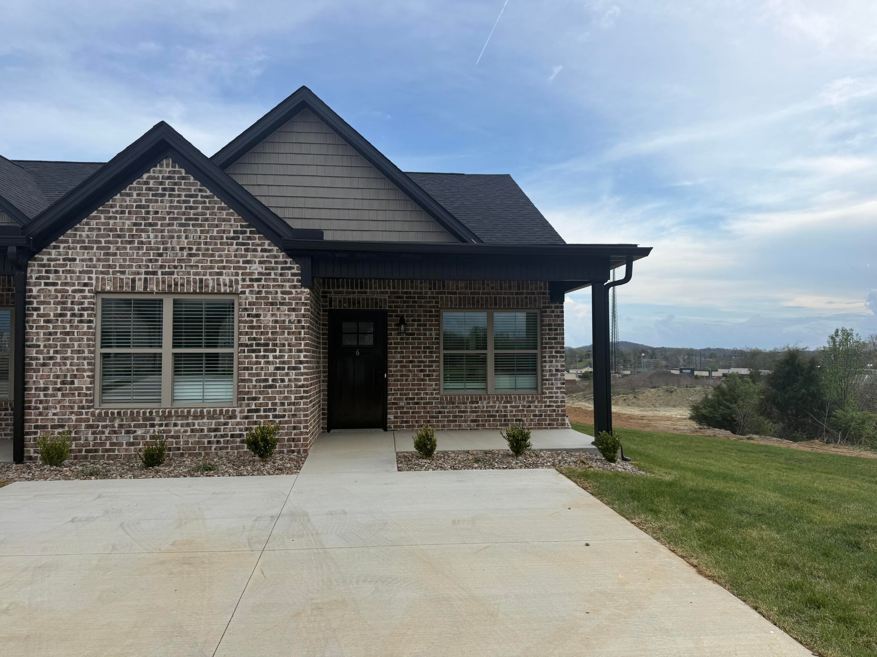 846 #5 Ridgewood Drive — photo