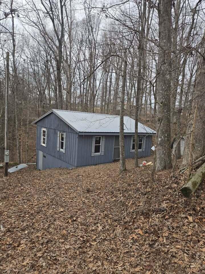 100 Fieldside Drive — photo