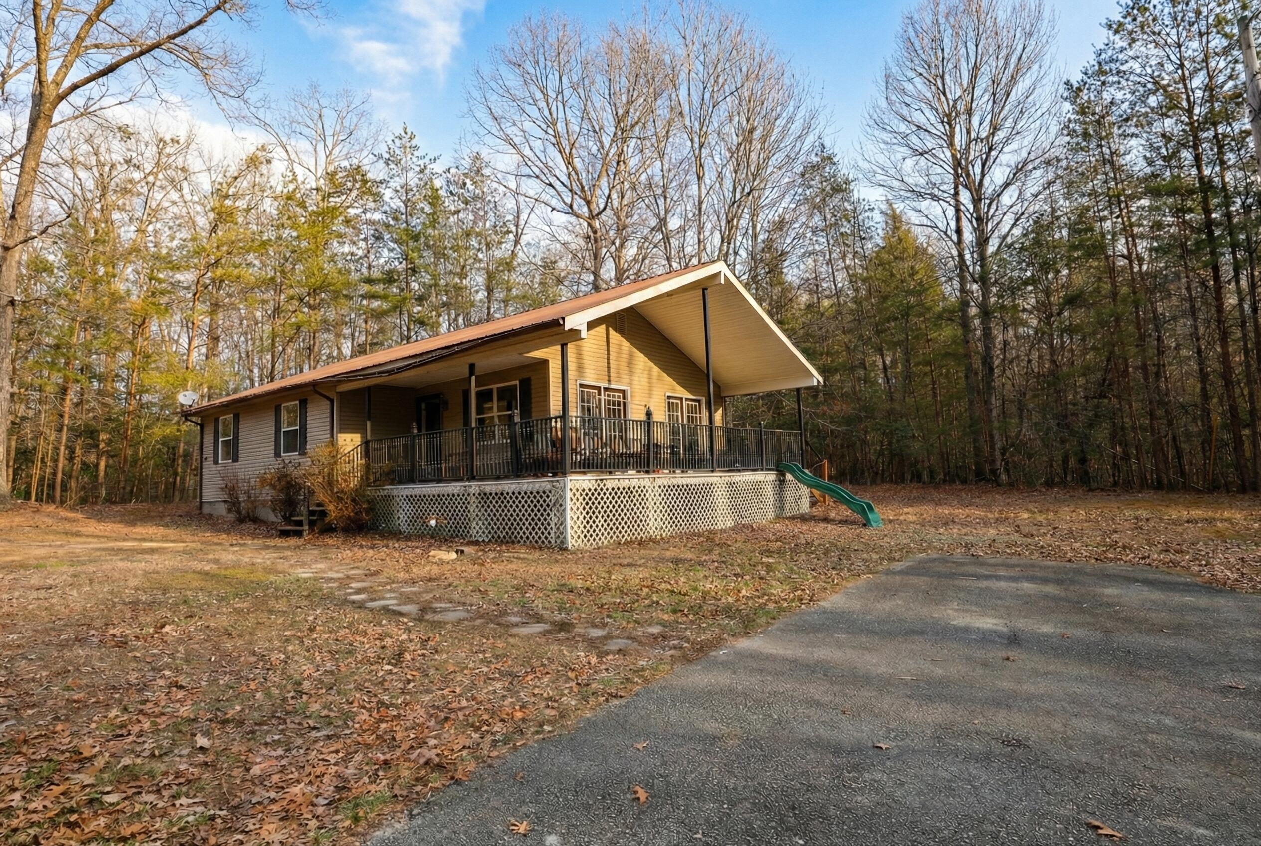 300 Scott Road — photo