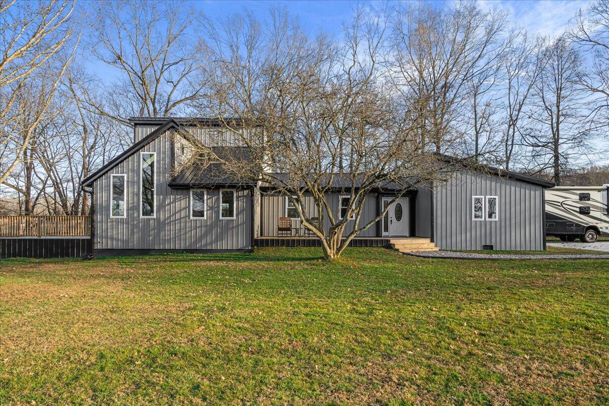 105 Karin Dr — photo