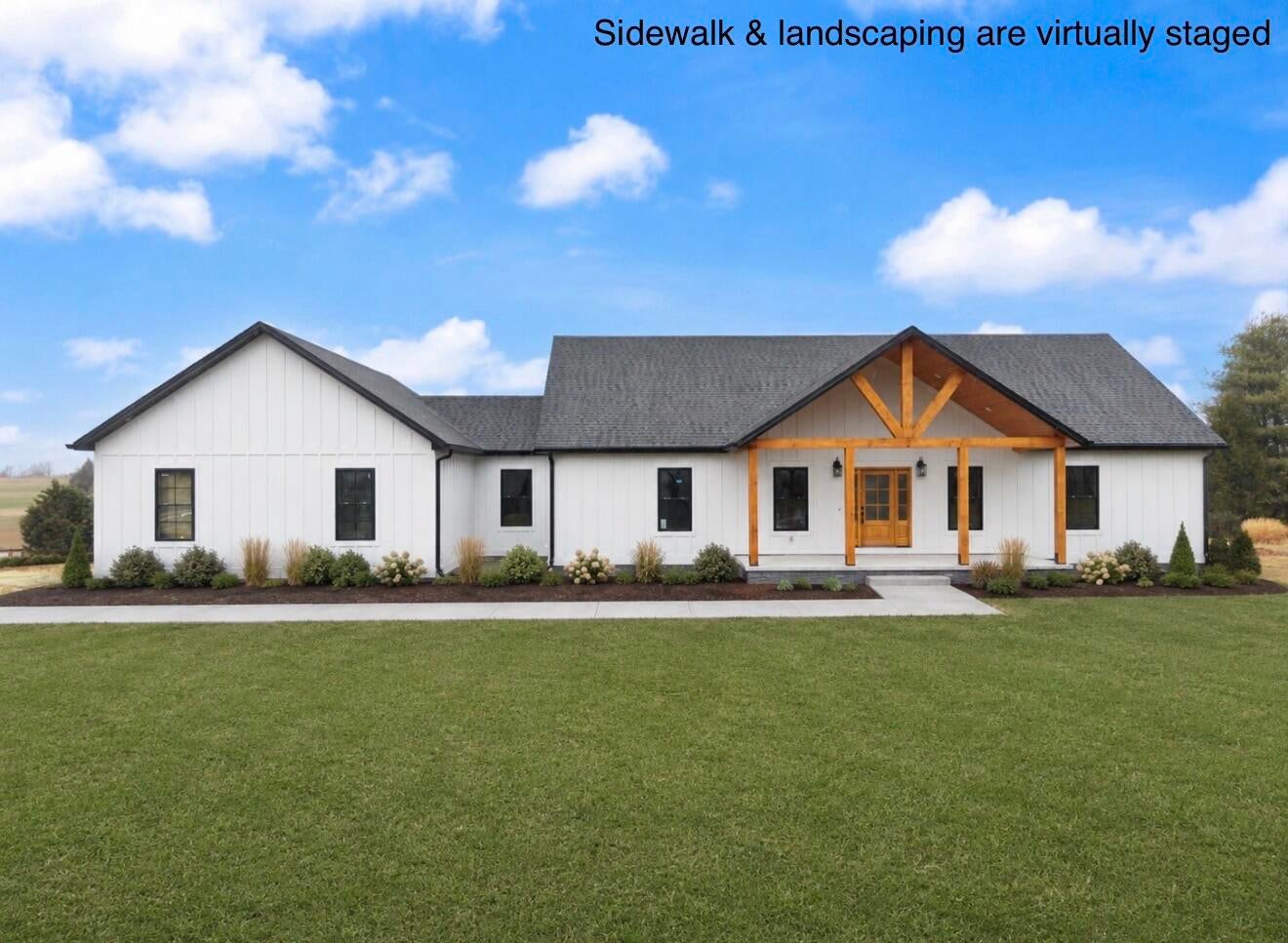 1577 Hunter Drive — photo