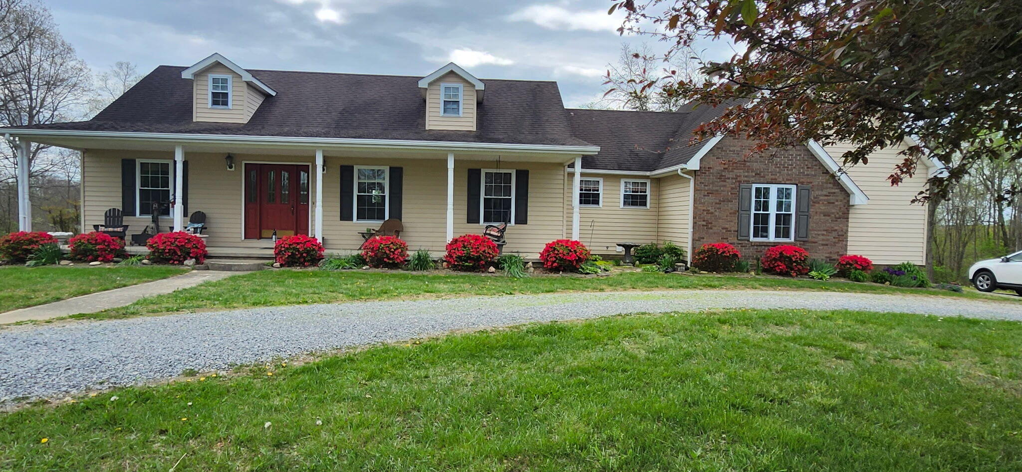 673 Crawford Bend Road — photo
