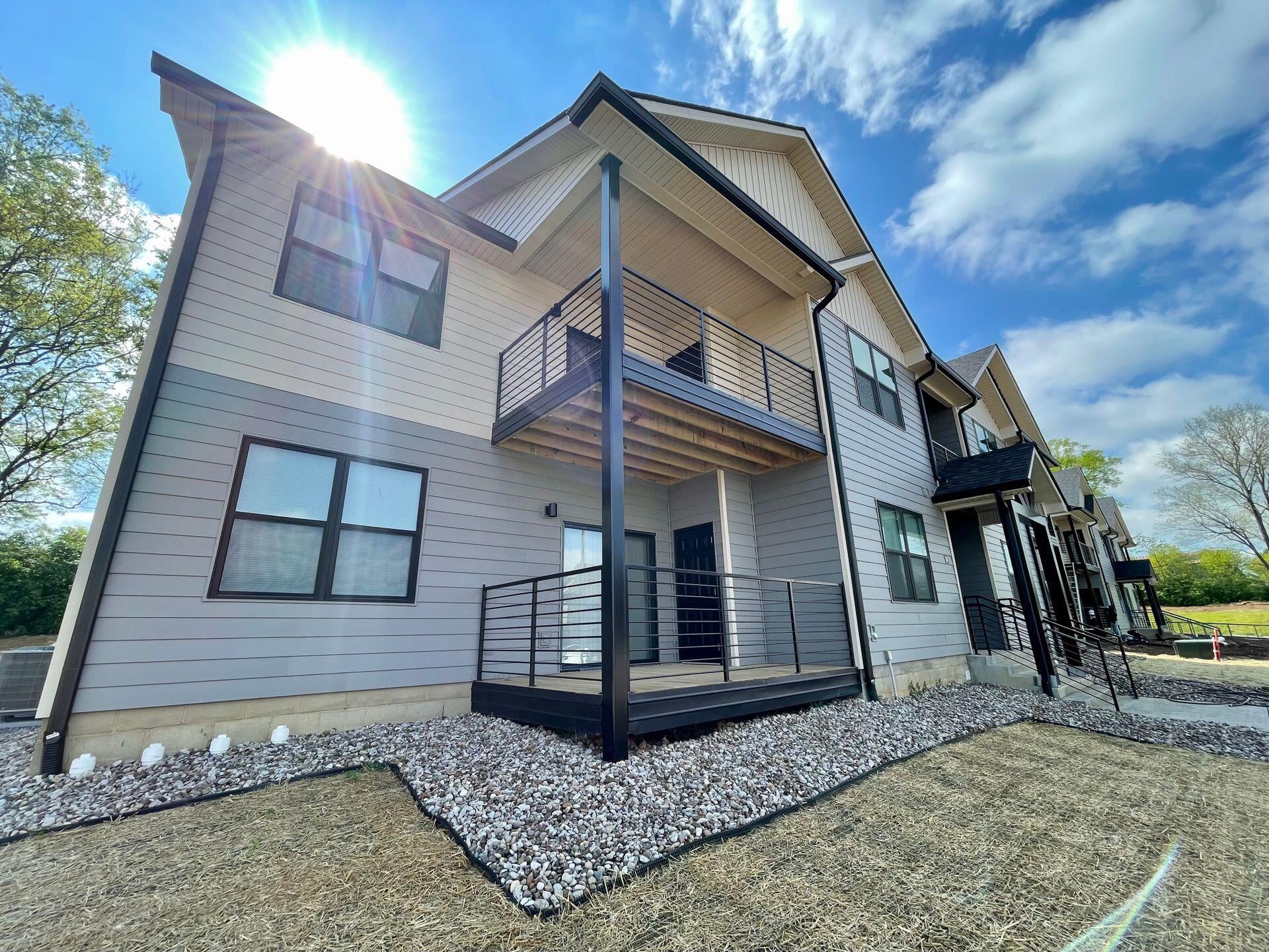 111 Juniper Path 2 Bedroom Unit — photo