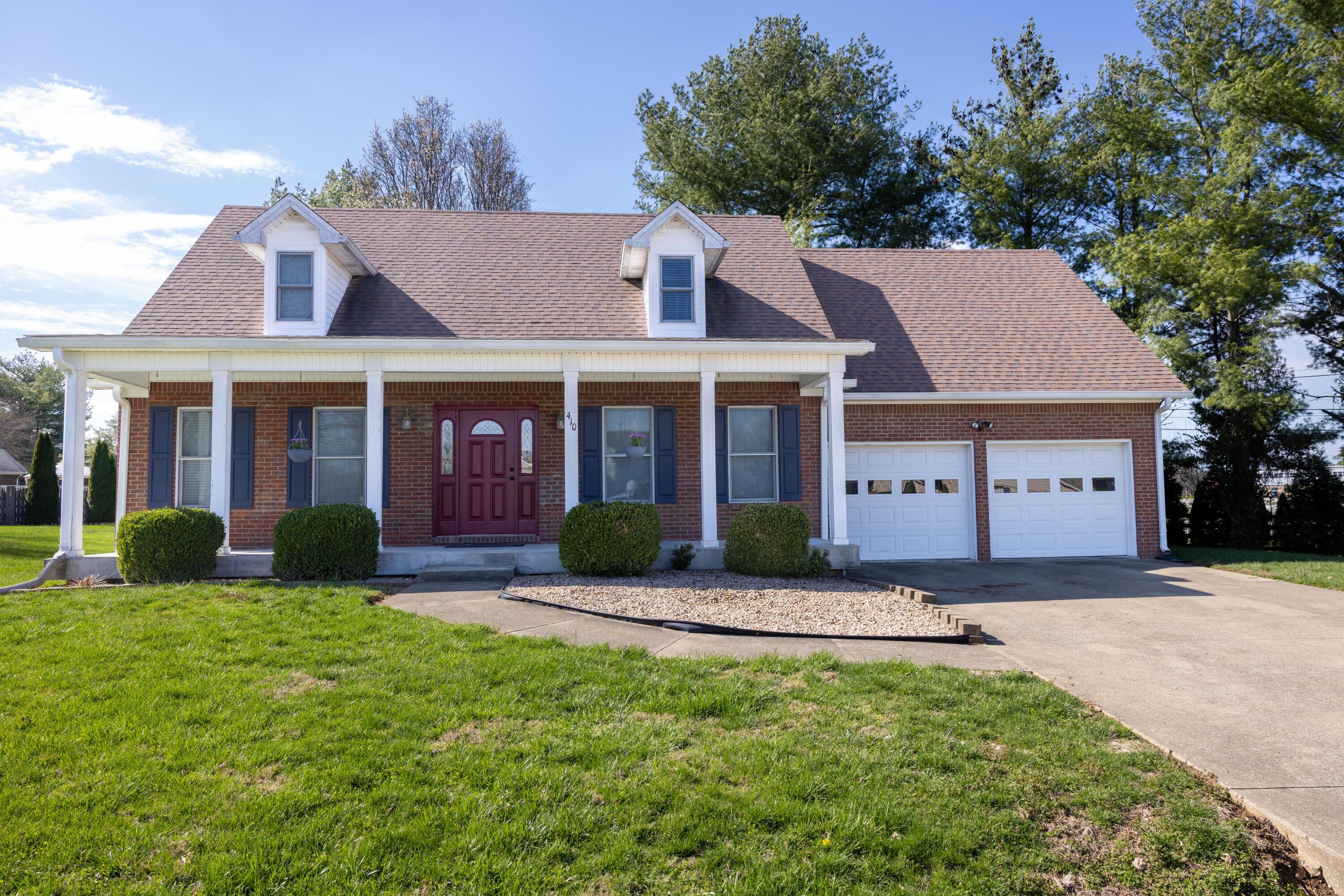 410 Brook Court — photo