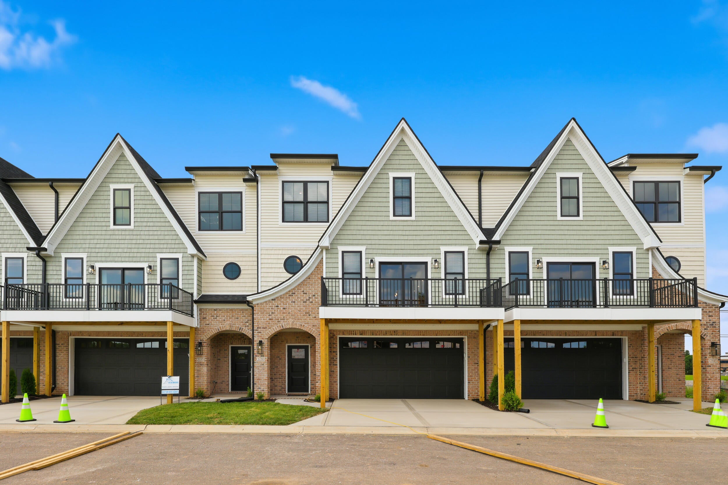 3139 Liberty Circle — photo