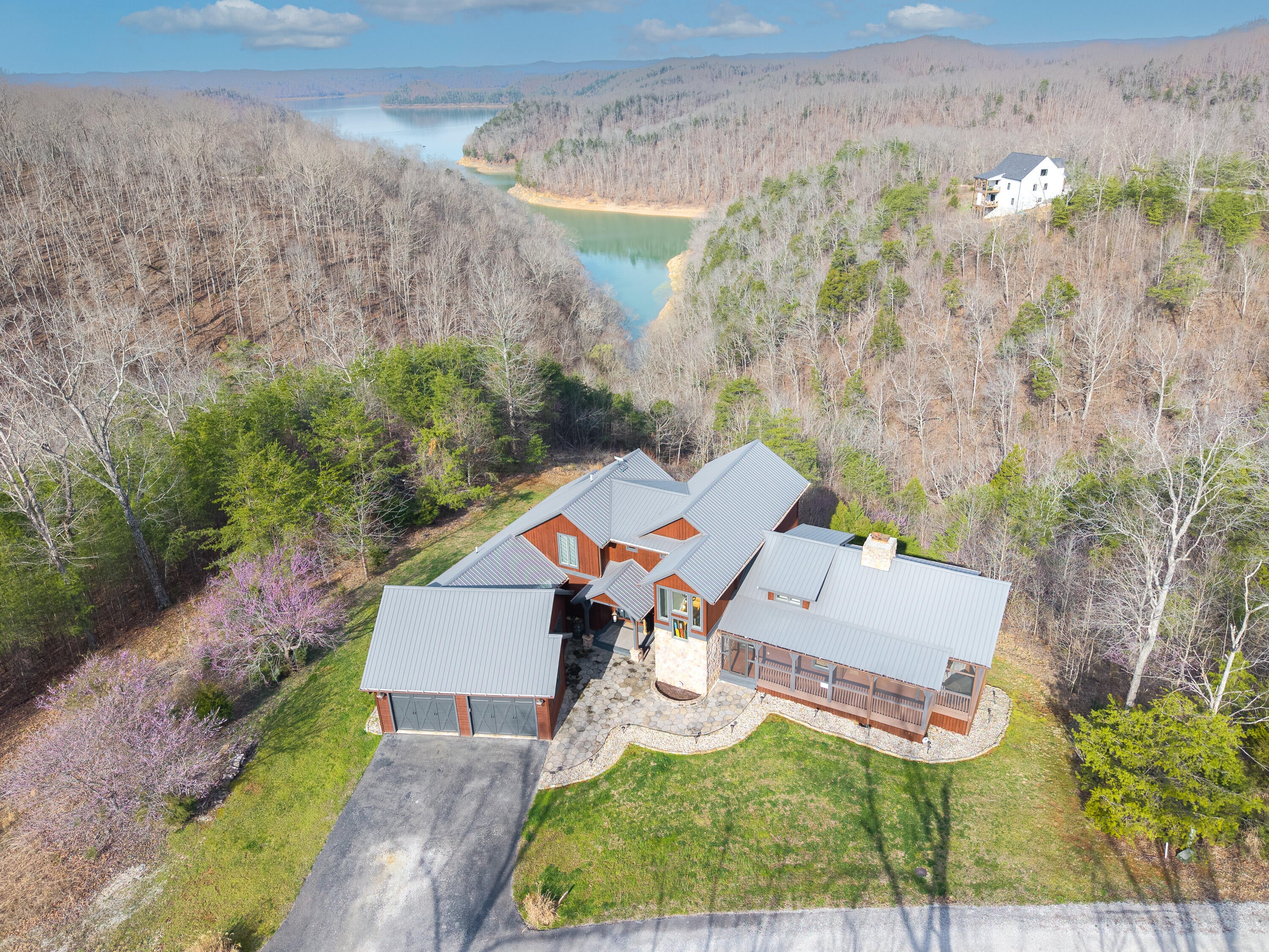 1166 Sandstone Point Trail — photo
