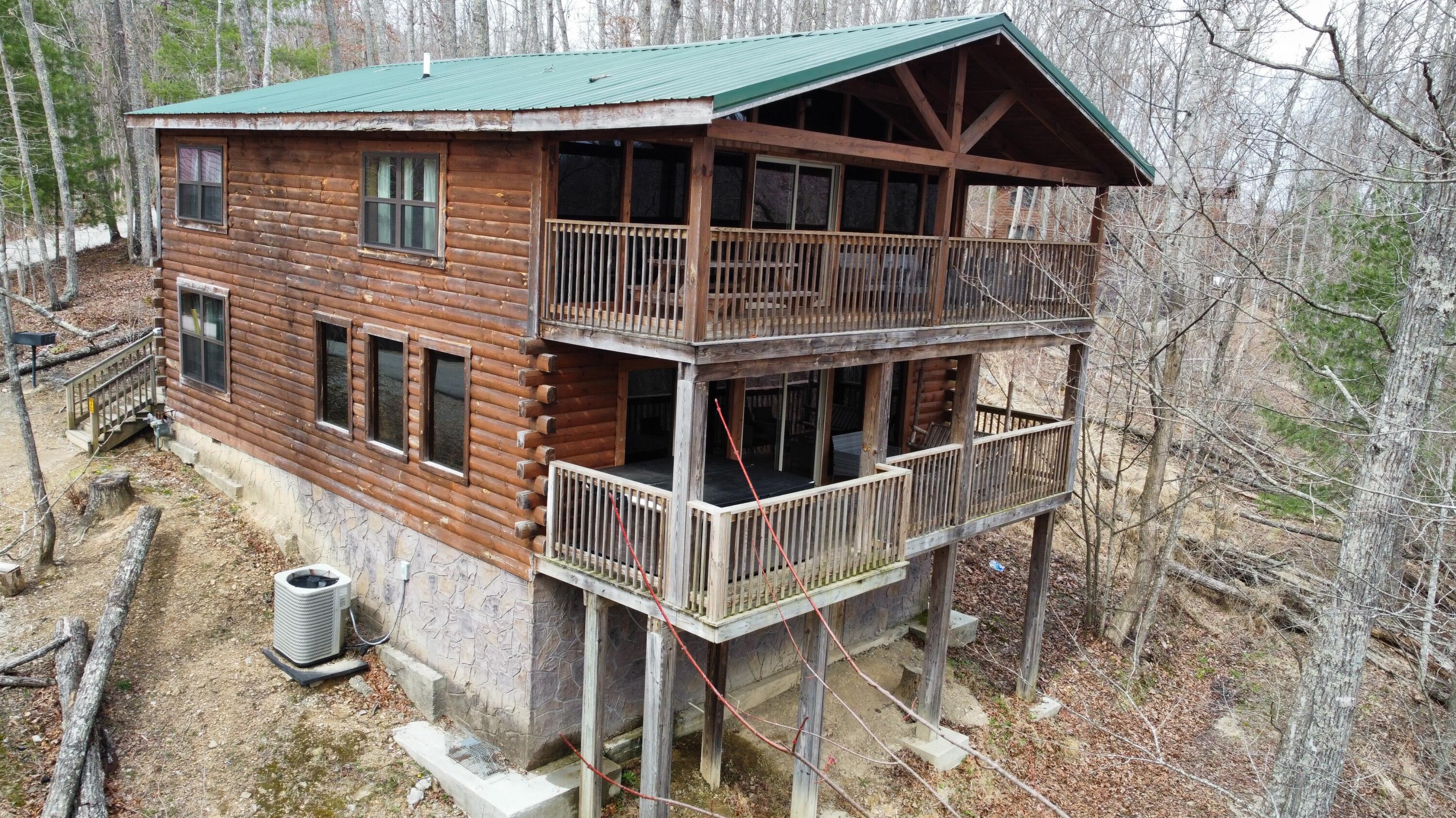 111 Lookout Ridge Road — photo