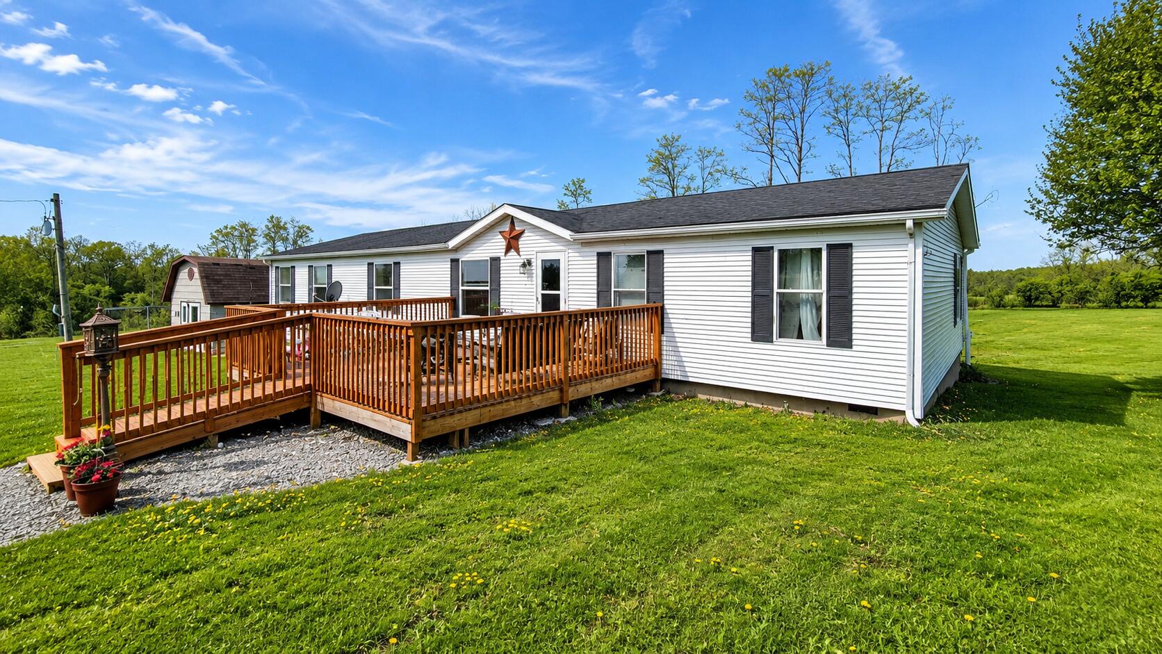 5765 Donaldson Road — photo