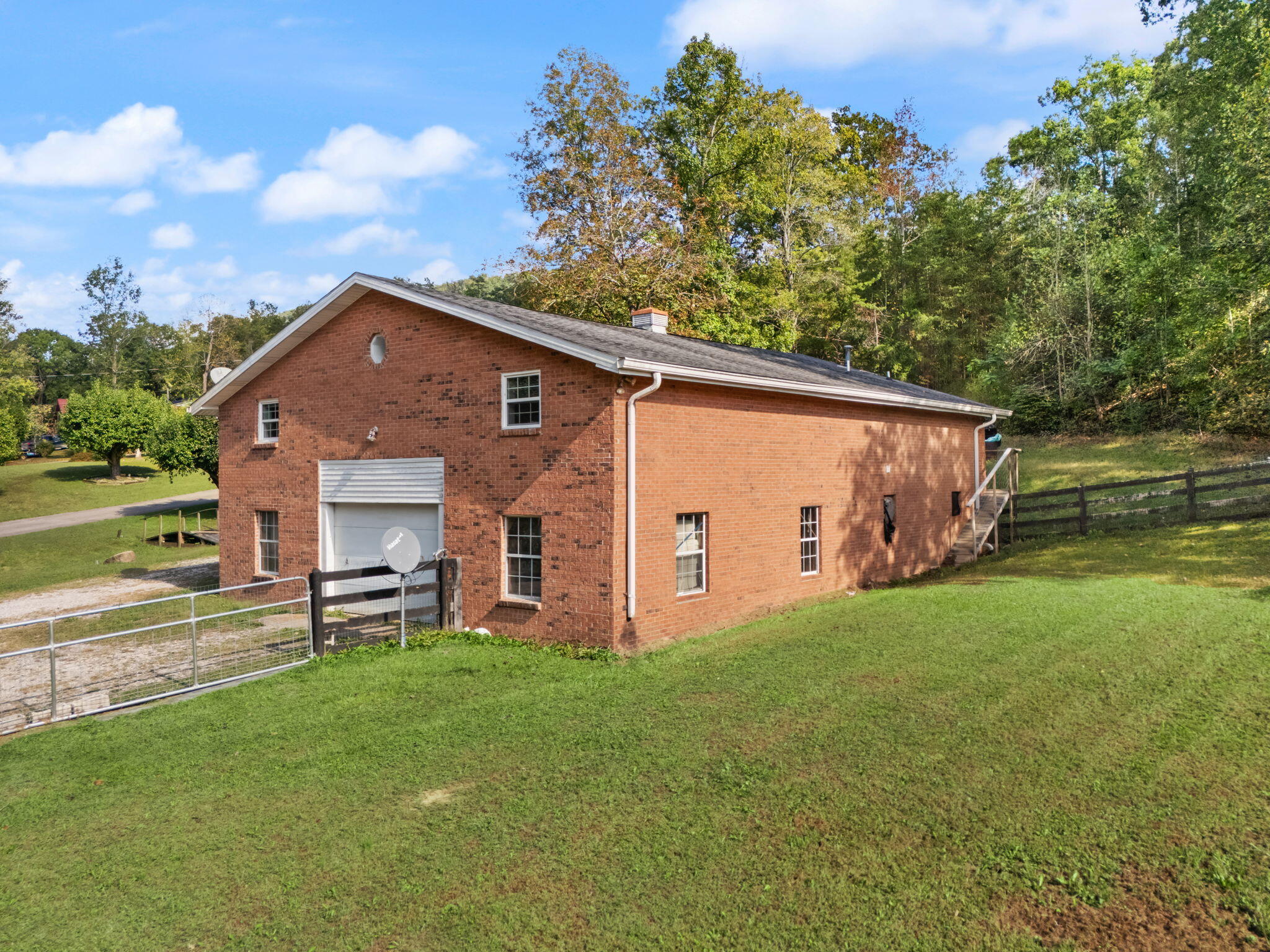 1429 Brush Creek Road — photo