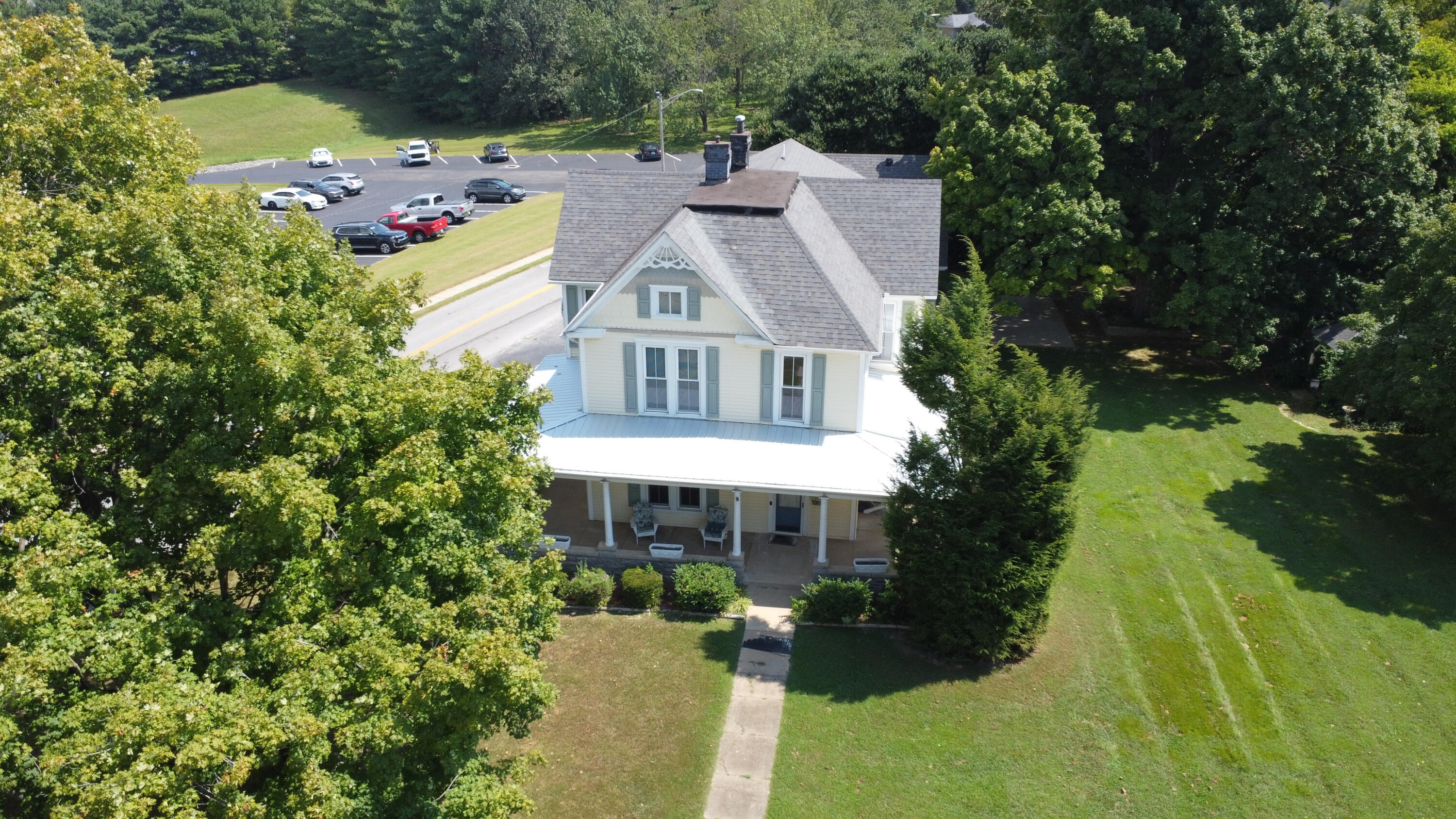 601 Jamestown Street — photo