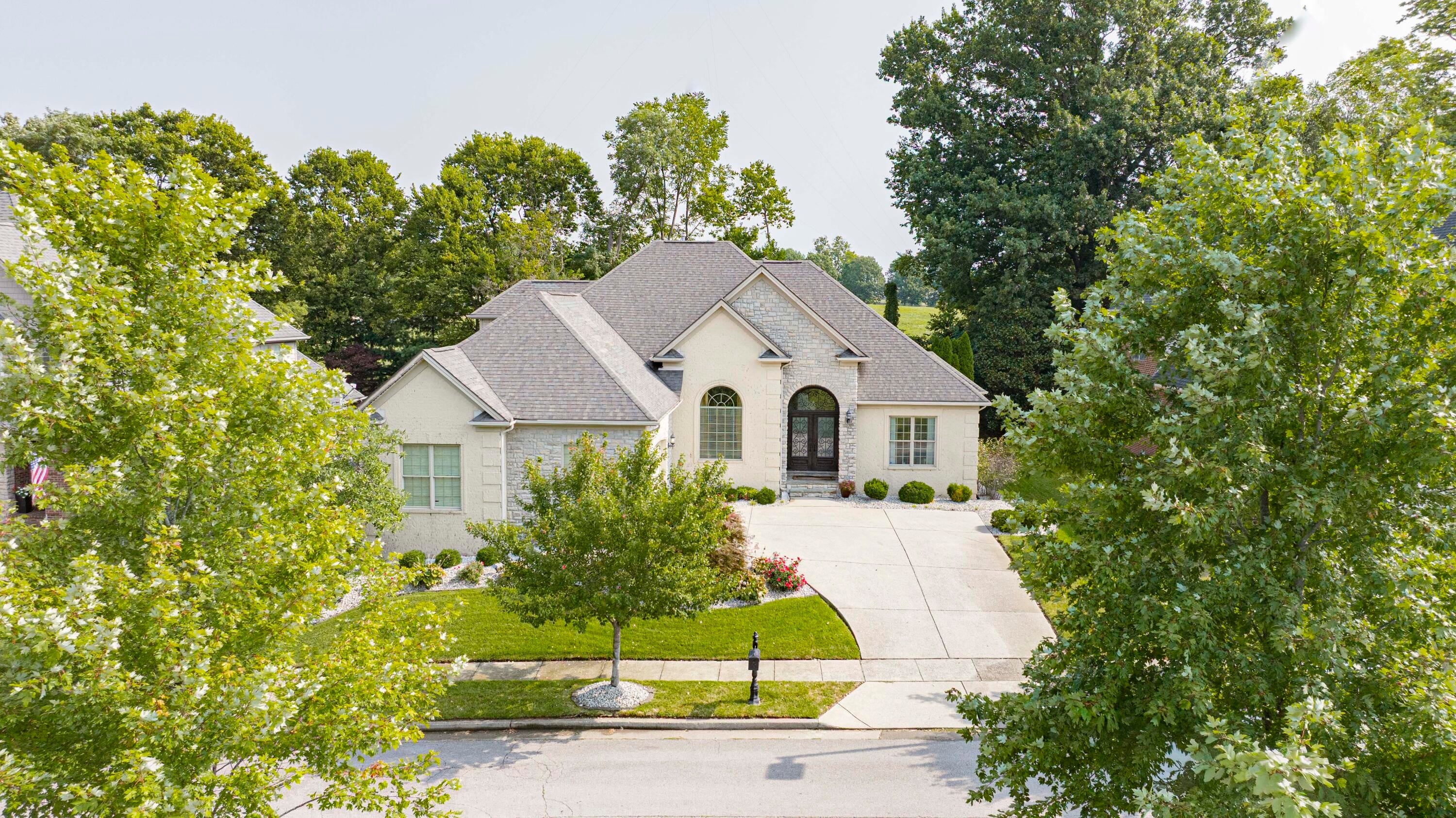 3305 Blackford Pass — photo