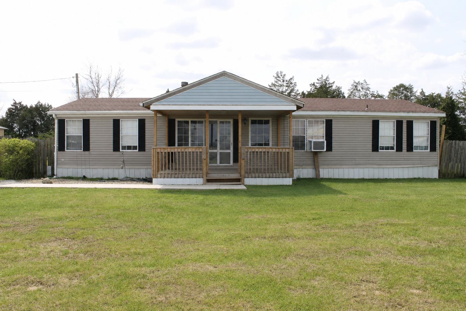 130 Fox Lane Drive — photo