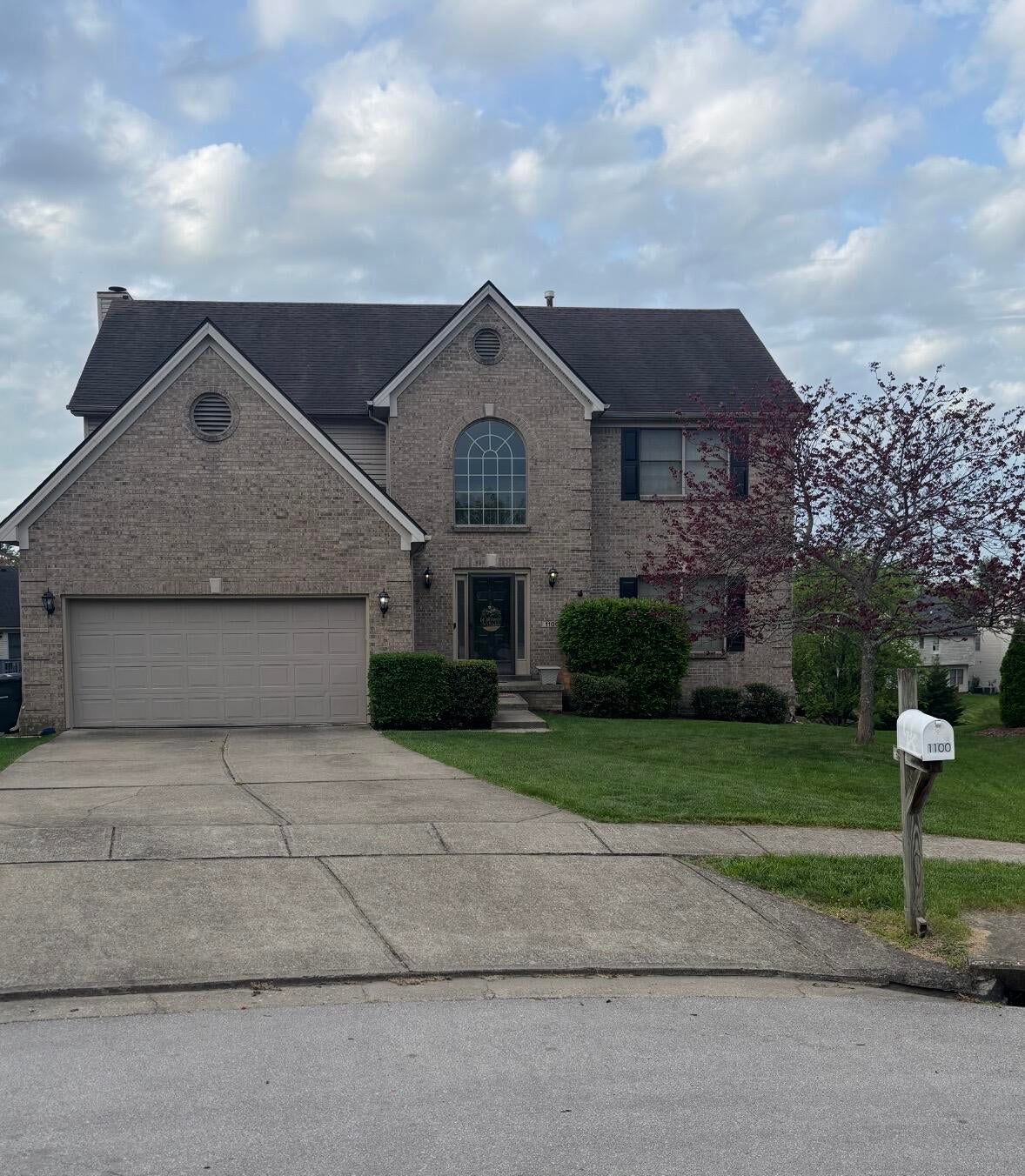 1100 Seville Court — photo