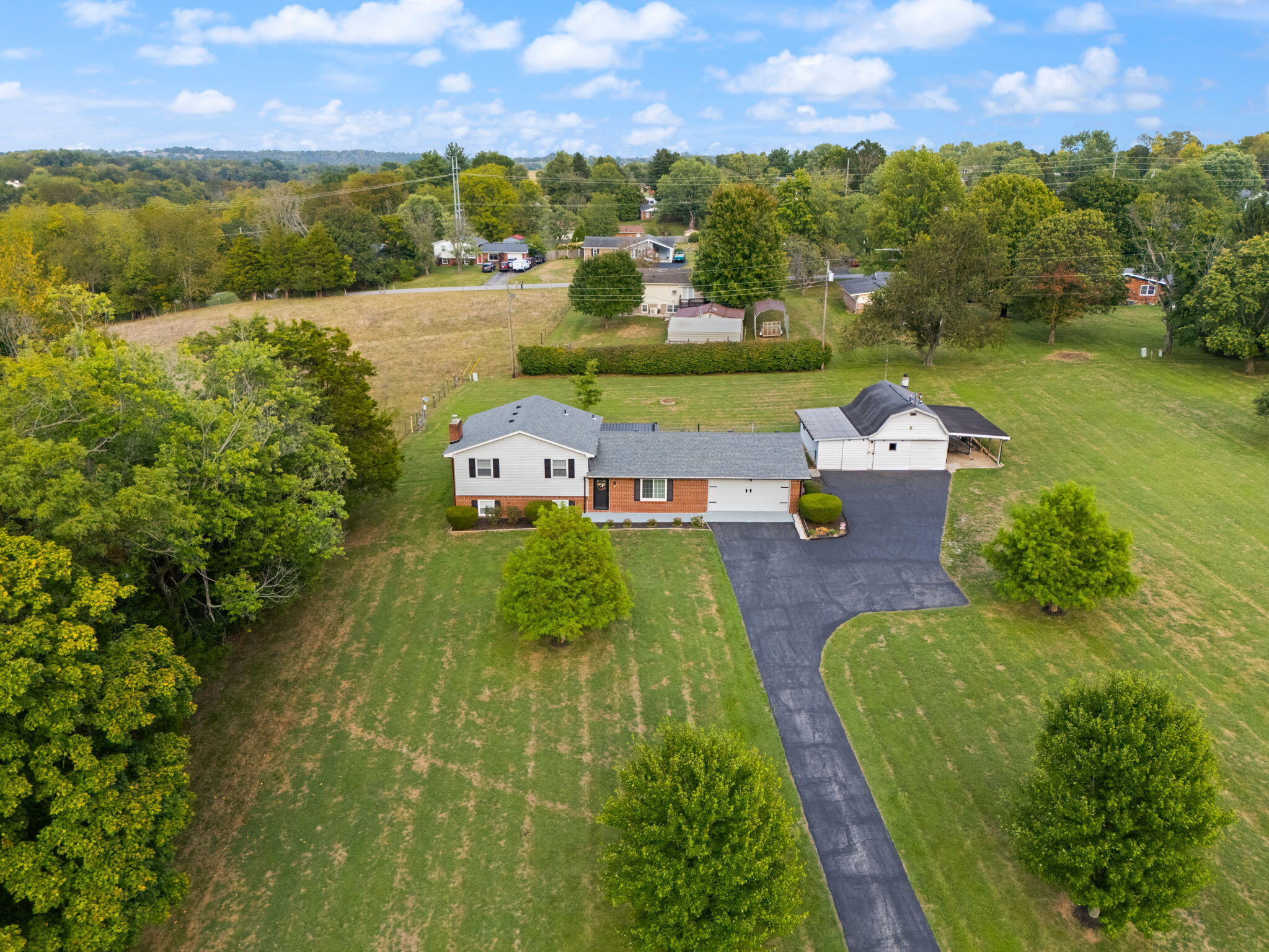 3090 Shakertown Road — photo