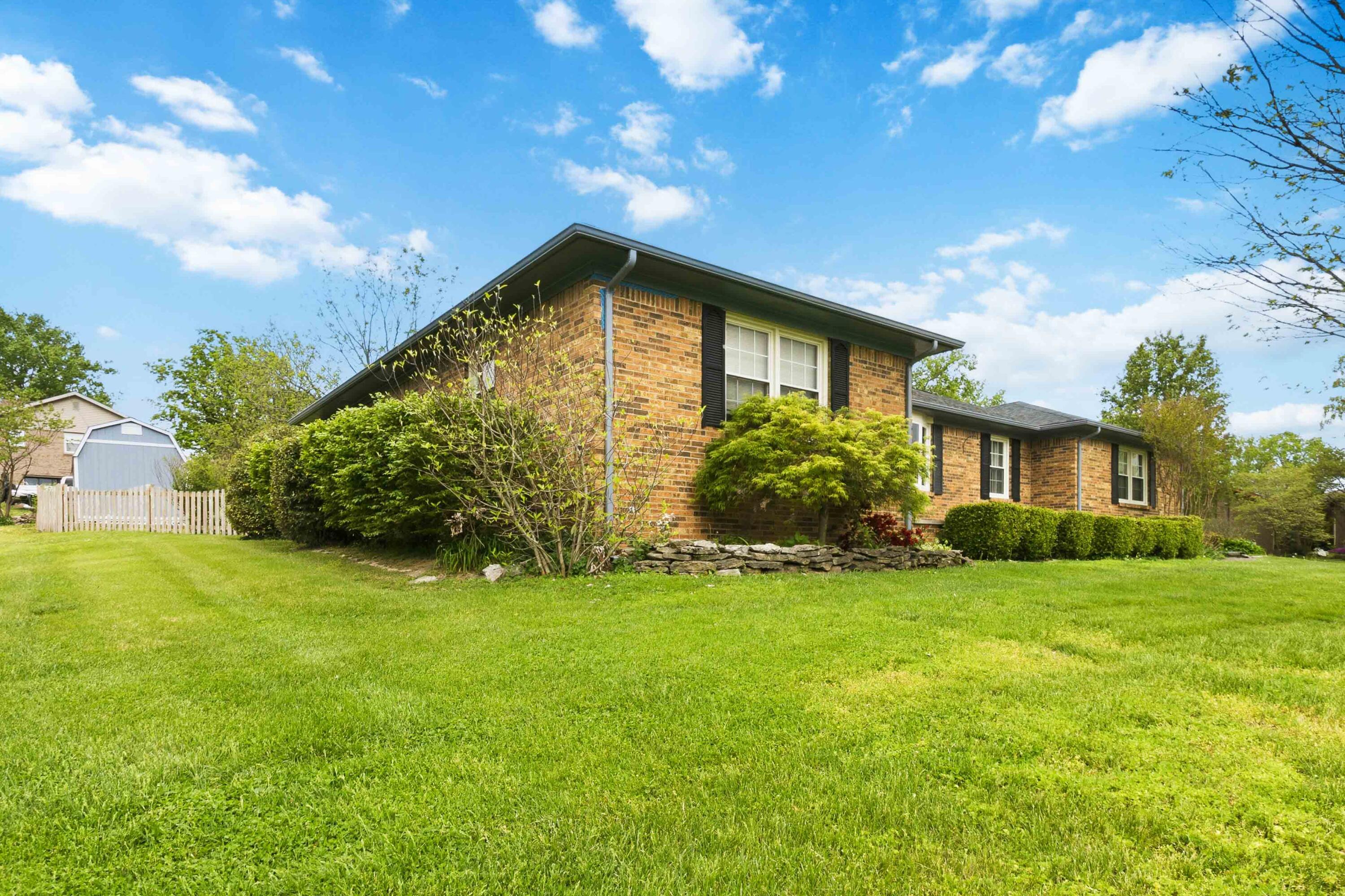 522 Silverbrook Drive — photo