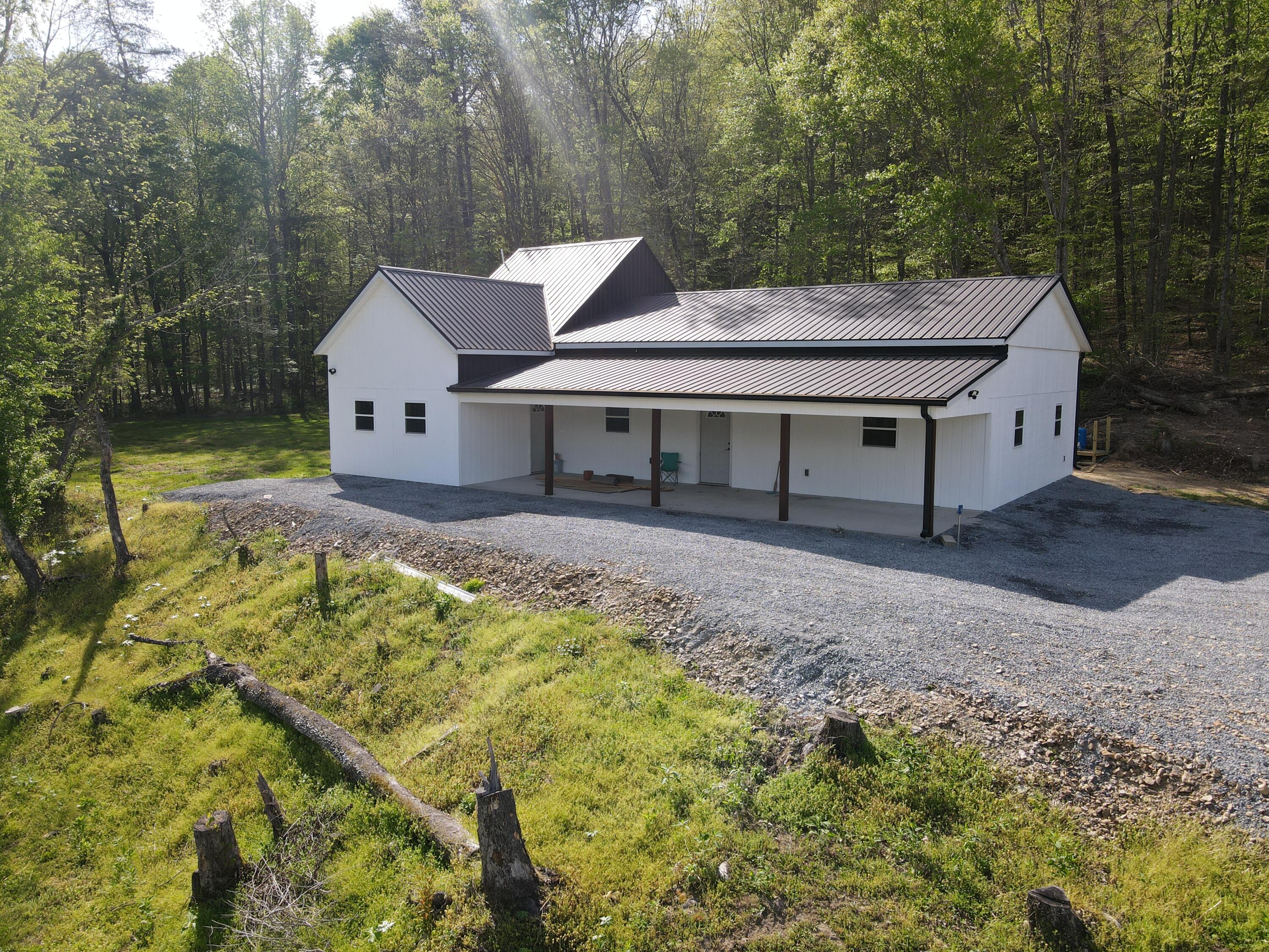 2748 Damron Creek Road — photo