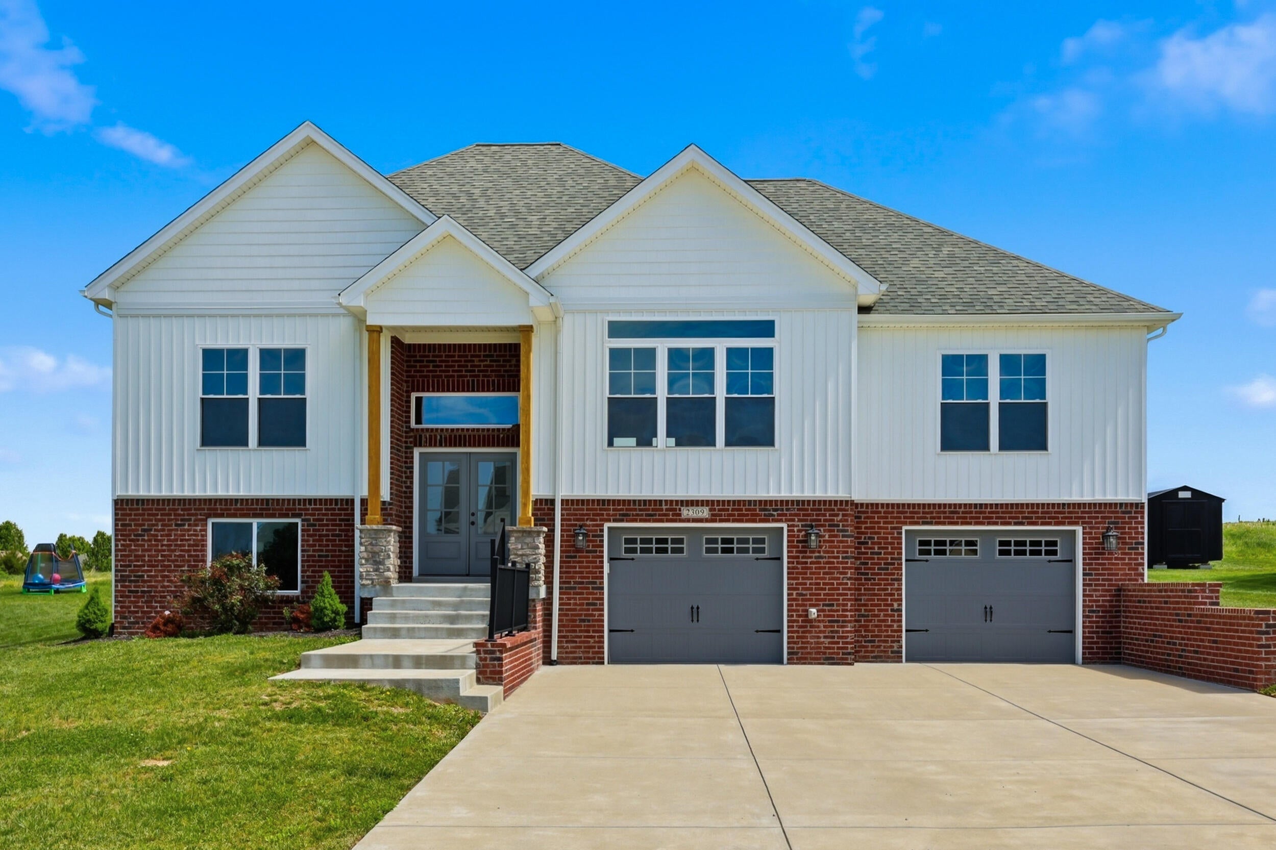 2309 Clearwater Drive — photo