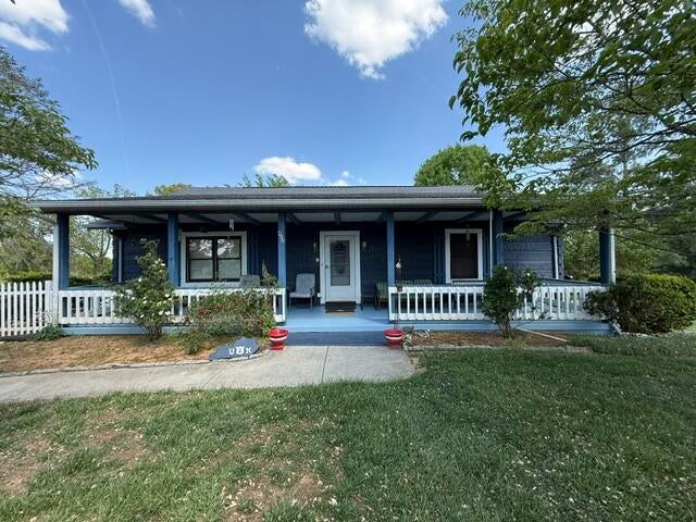 402 Westwood Drive — photo