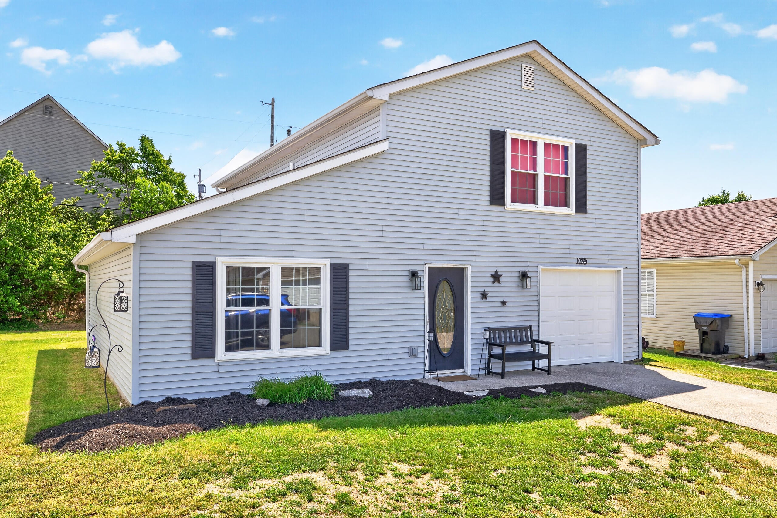 1039 River Bend Road — photo