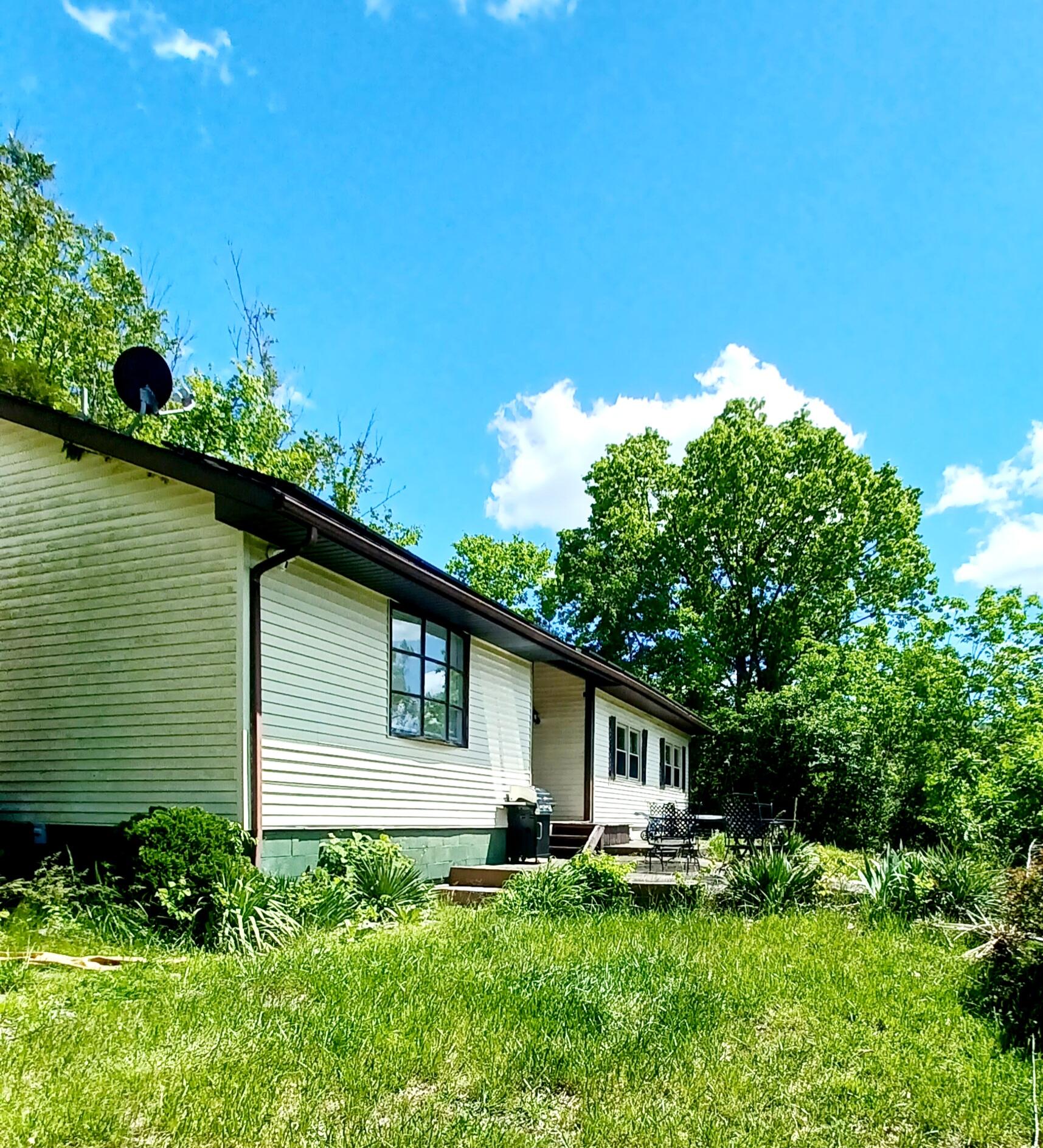 4858 Kennedy Bridge Road — photo