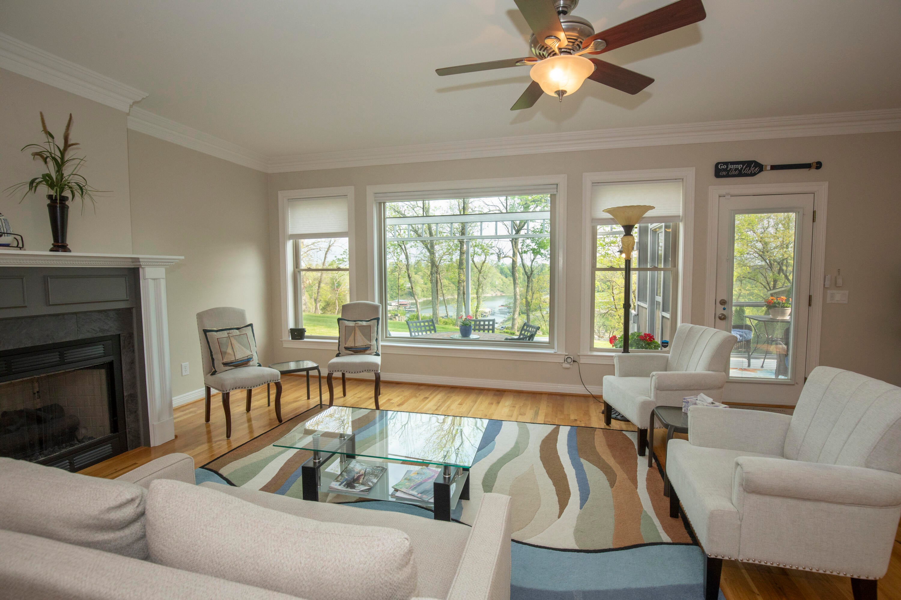 360 Persimmon Way — photo