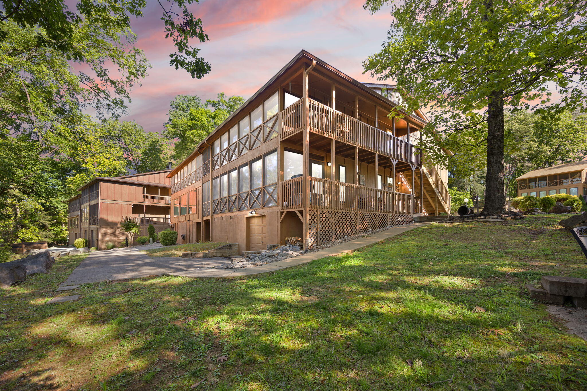 80-2 Woodson Bend Resort — photo