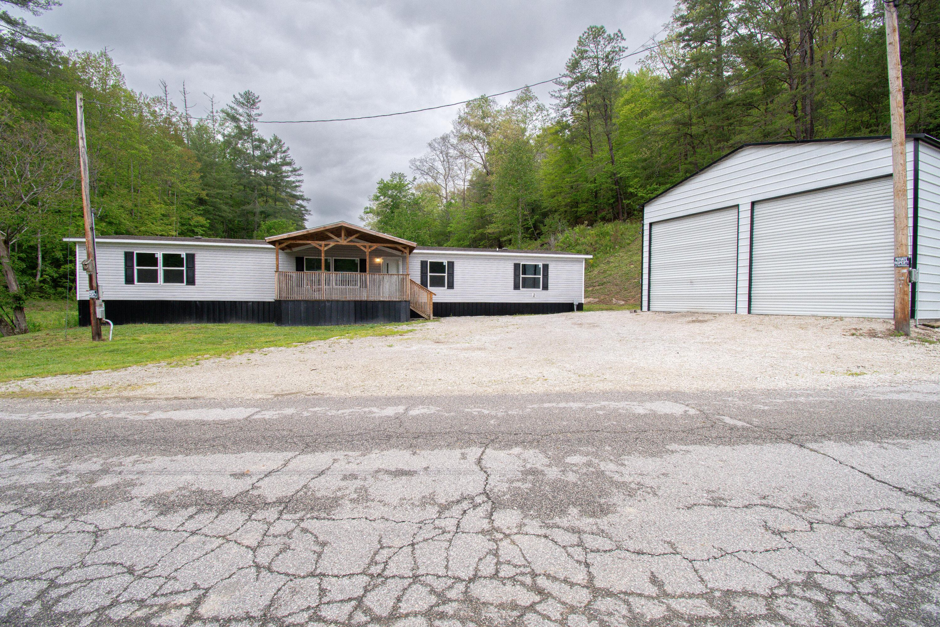 2504 Wallow Hole Road — photo