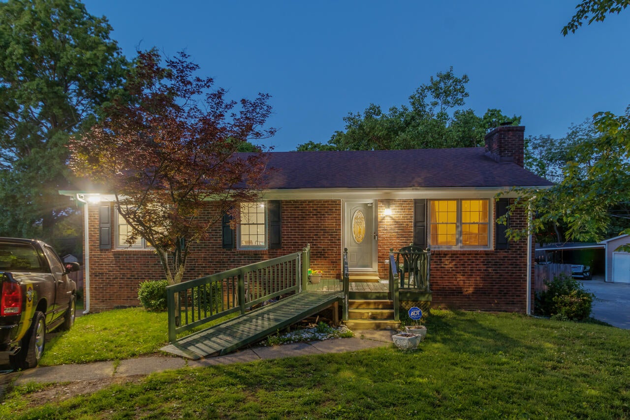 1517 Kelly Circle — photo