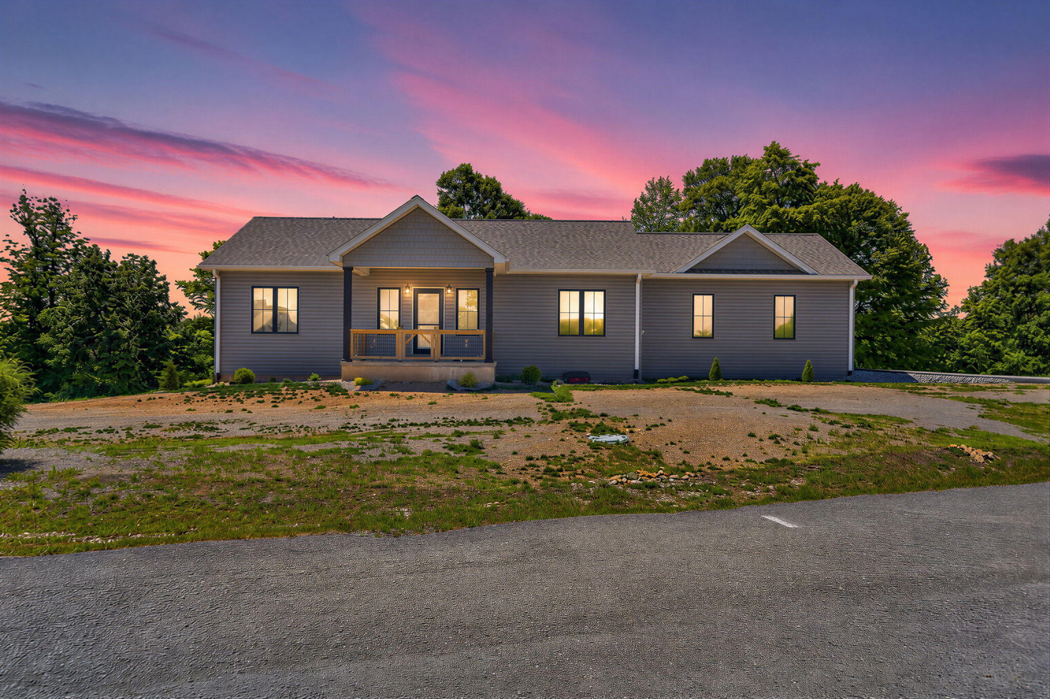 944 Lakepoint Drive — photo