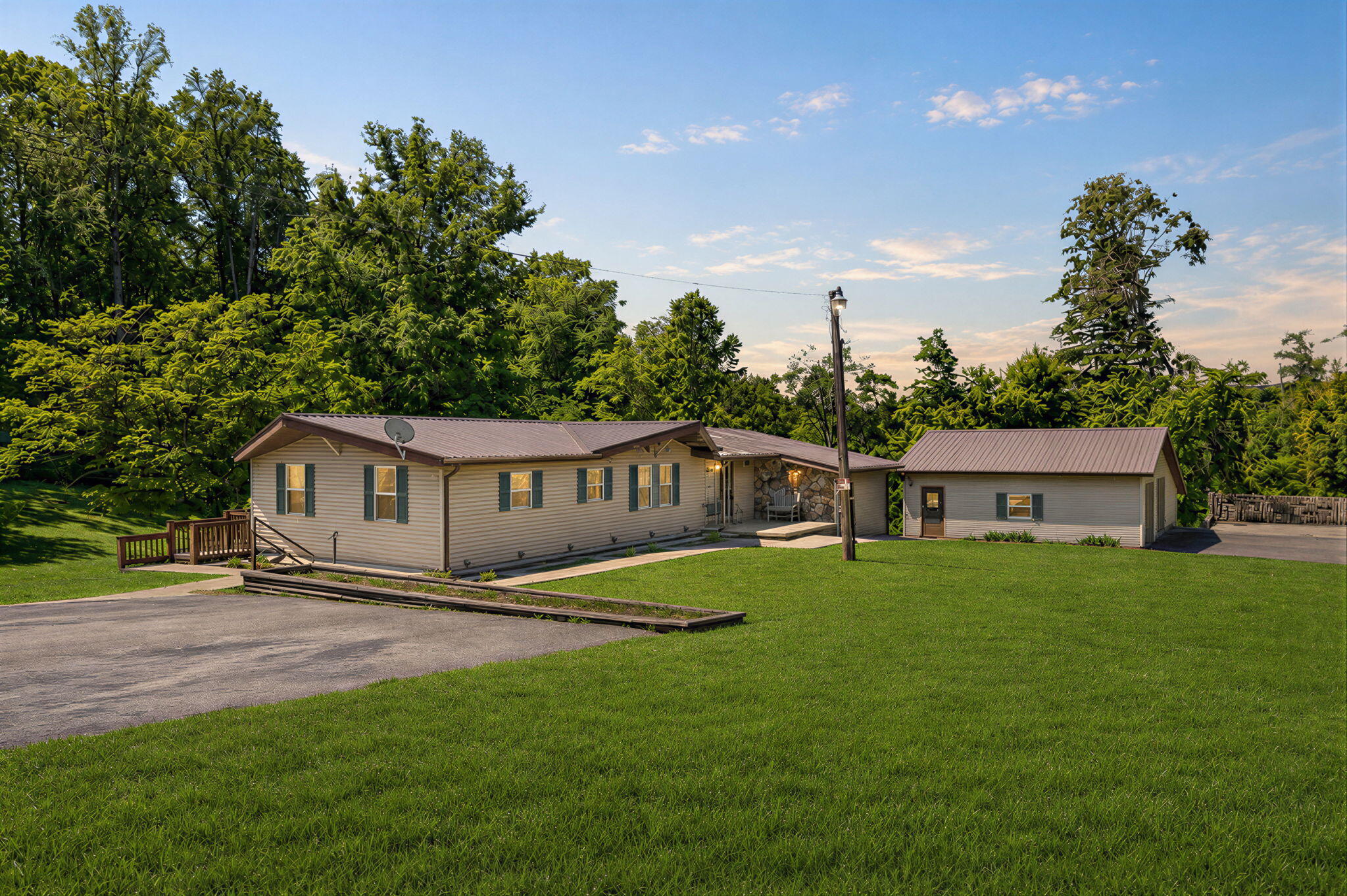 308 Dale Hollow Manor Road — photo