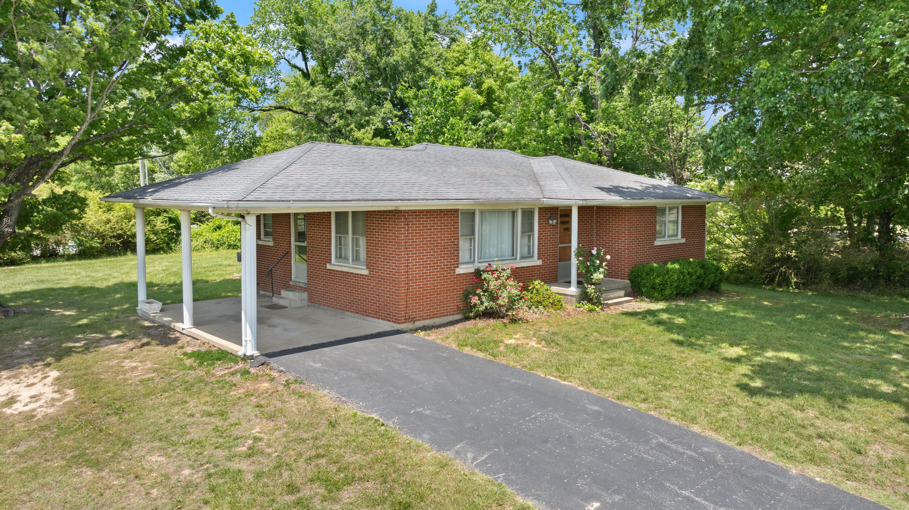 2413 US-127 — photo